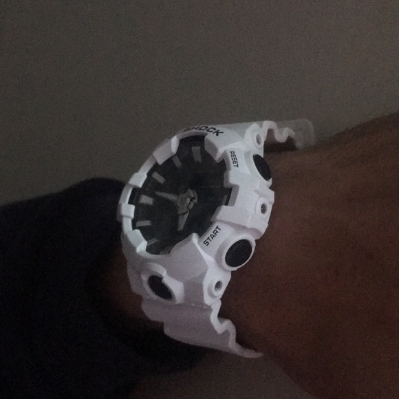 White/Black G-shock Casio WR20BAR - Picture 2 of 3